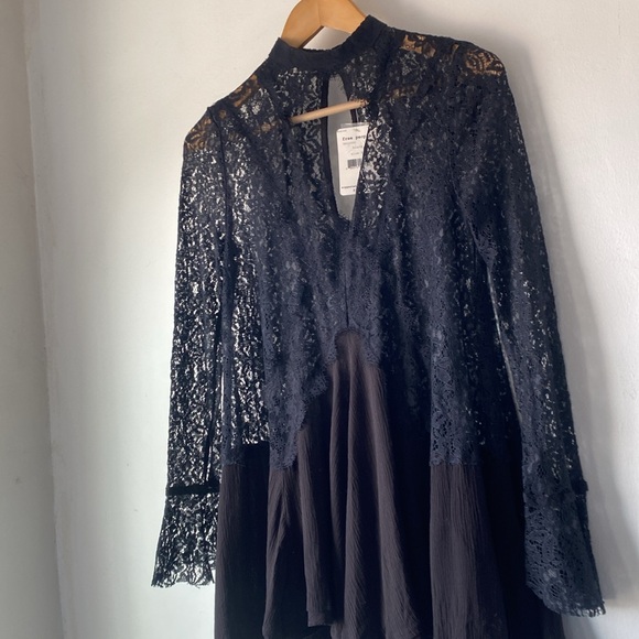 NWT Free People XS Tell Tale Lace Tunic - Picture 9 of 14